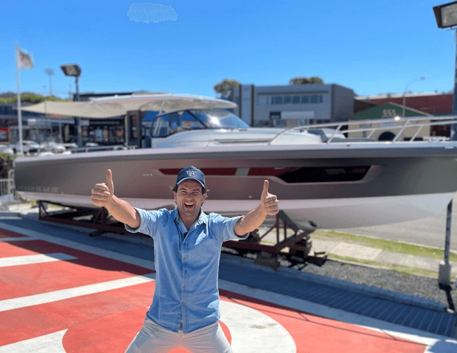 Deive Boat